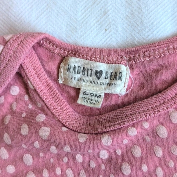 rabbit + bear organic cotton dusty pink spotted bodysuit diaper shirt 6-9 months - Picture 4 of 6